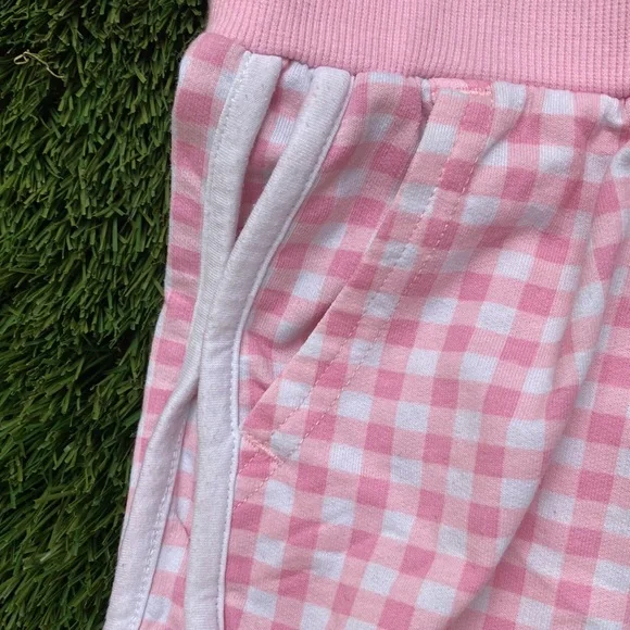 Pink athletic shorts - Picture 2 of 4
